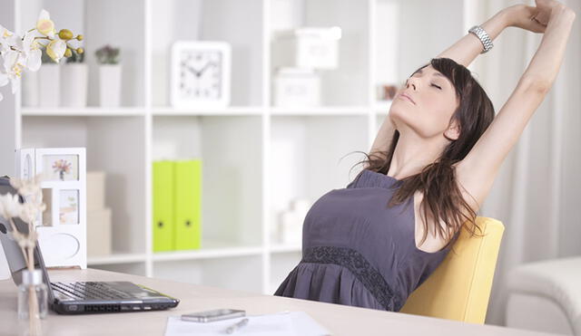 Sepa cómo combatir el estrés laboral con 5 ejercicios de relajación