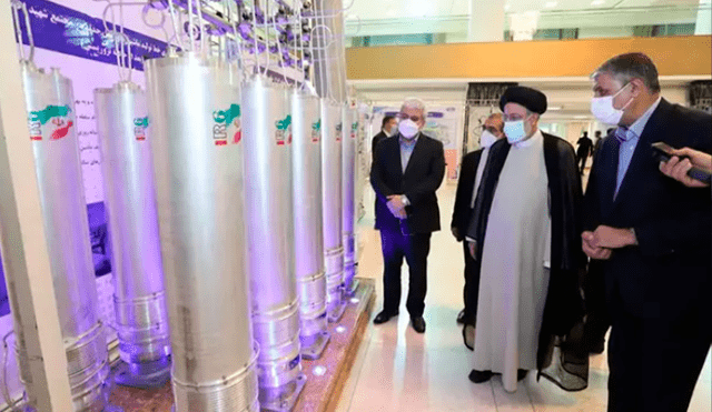 El presidente de Irán, Ebrahim Raisi, visita instalaciones nucleares. Foto: Europa Press