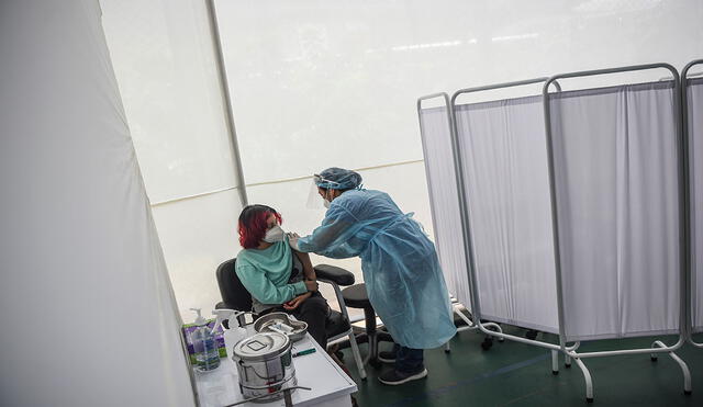 En Perú se prueba la posible vacuna de Sinopharm contra la COVID-19, entre otras. Foto: AFP