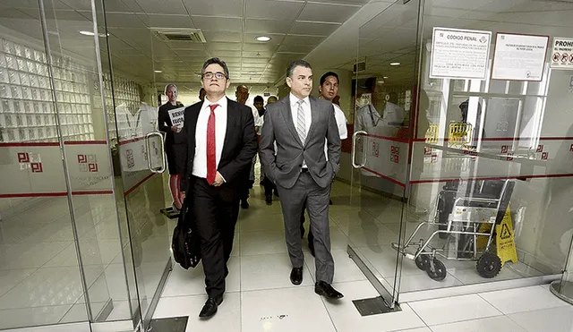 Fiscales. José Pérez y Rafael Vela, del Equipo Especial.
