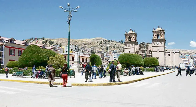 No tienen licencia para remodelar plaza en Puno