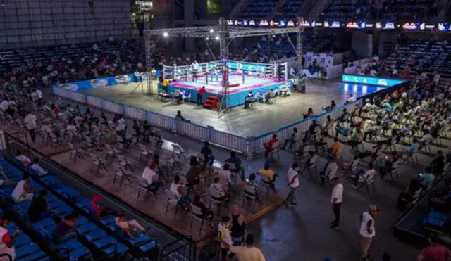 Velada de boxeo en Nicaragua durante pandemia.