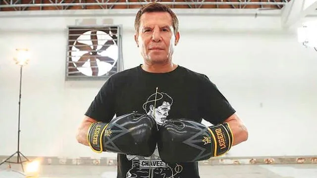 Julio César Chávez González comenzó a los 16 años en el boxeo como aficionado.