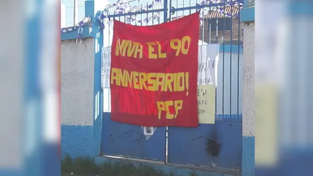 Policía incauta banderola de Patria Roja en capilla de Puno