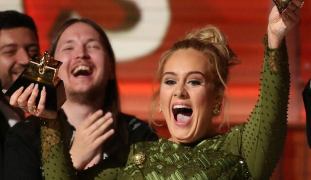¿Por qué Adele rompió su  Grammy?