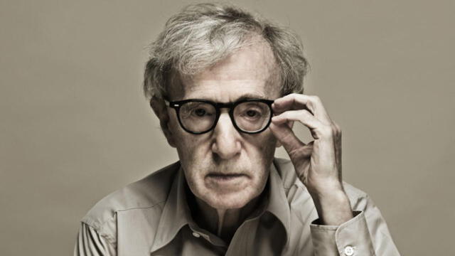 El director Woody Allen de cine a los 85 años.