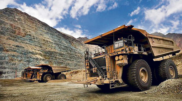 Minem transfiere 330 mil 500 soles a cuatro gobiernos regionales para gestiones mineras