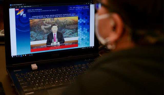 Xi Jinping recurre una vez más a la tecnología de los códigos QR para aplacar la pandemia. Foto: Efe