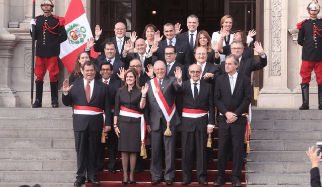Mercedes Aráoz y su gabinete juró esta tarde en Palacio de Gobierno 