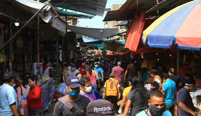 Mercado La Hermelinda: caos y aglomeración son fuentes de contagio de coronavirus