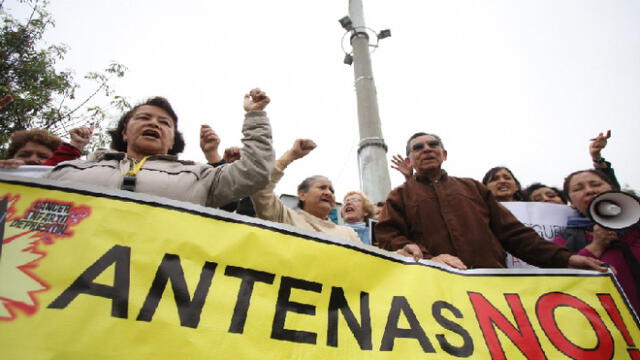 Protestas por antena. Foto: Laura Gamero/La República