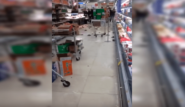YouTube: clientes extrañados al ver lo que había en el suelo de un supermercado [VIDEO]