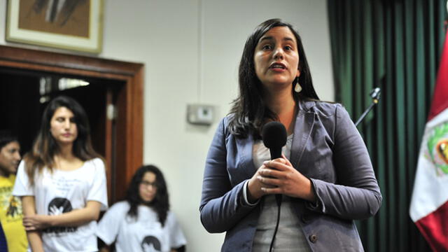 Verónika Mendoza: “Con indulto ilegal quieren sellar un cogobierno”