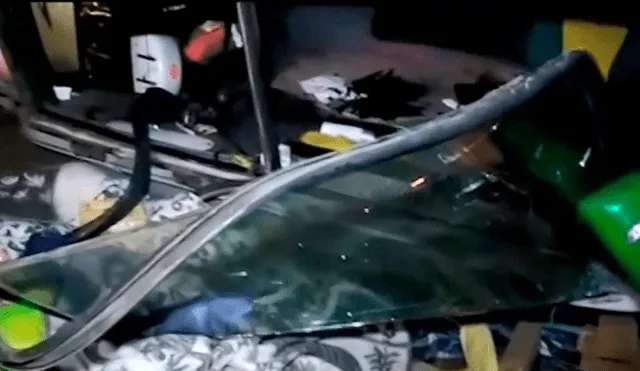 Dos muertos y doce heridos tras accidente en la Panamericana Sur [VIDEO]