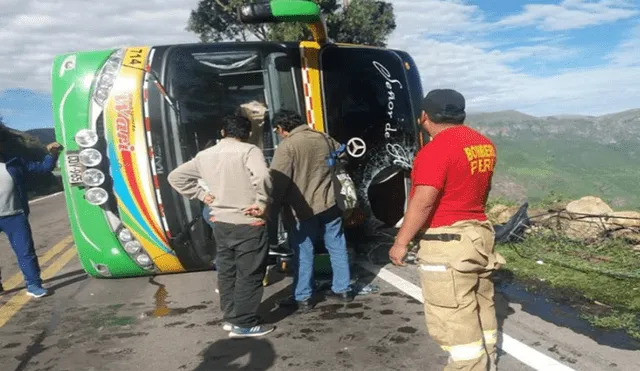 Ayacucho: 10 heridos dejó el despiste de un bus interprovincial en la vía que une Puquio y Nasca