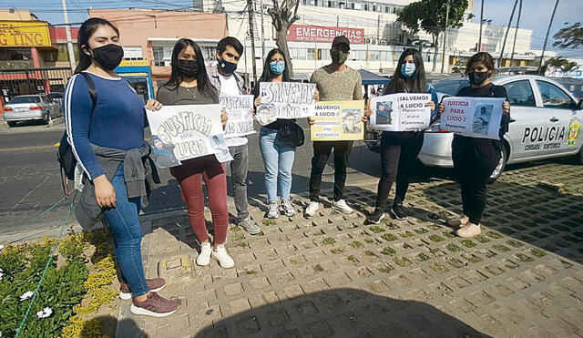 Buscan justicia. Jóvenes piden castigo para los culpables. Foto: difusión