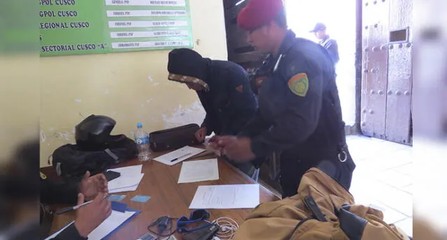 Chofer con varias infracciones intentó sobornar con 10 soles a policía en Cusco
