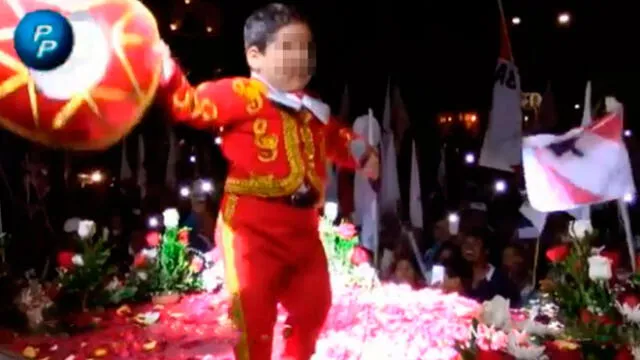 Cajamarca: niño sorprende cantando ranchera en cierre de campaña [VIDEO]