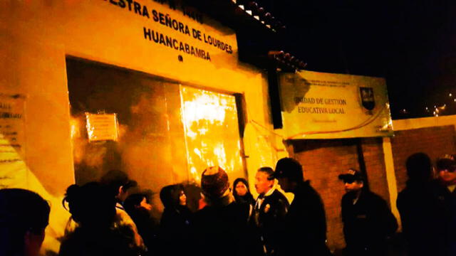 Piura: profesores tomaron la sede de la UGEL de Huancabamba [VIDEO]