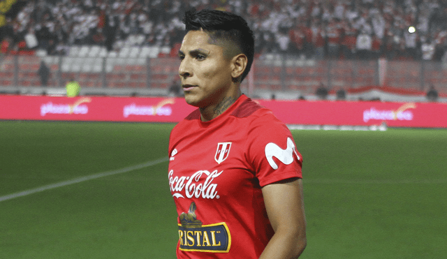 Raúl Ruidíaz salió lesionado de los entrenamientos previo al Perú vs. Holanda