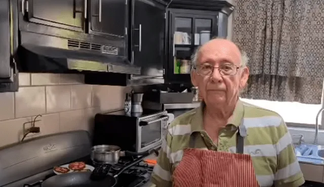 Desliza las imágenes para conocer a un anciano que está causando furor con su canal de cocina en YouTube. Foto: Tito Charly.