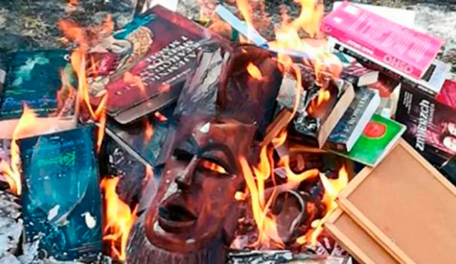 Sacerdotes de Polonia queman libros de Harry Potter por “ser contrarios al respeto de Dios” [FOTOS]