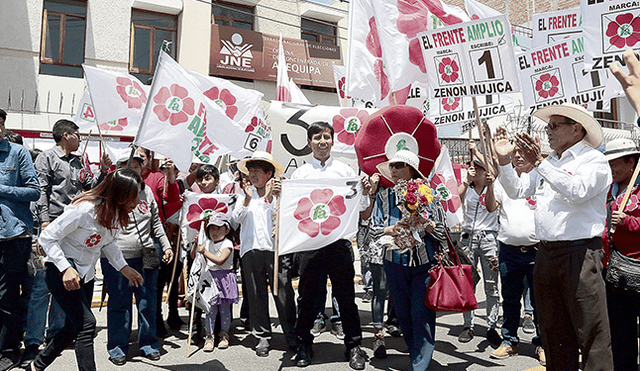 Arequipa. Solo 2 de 6 postulantes son mujeres en el FA. (Oswaldo Charca)