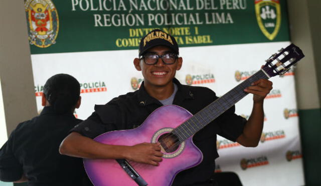 'Himno de la Esperanza' fue creado por policía mientras rescataba a damnificados