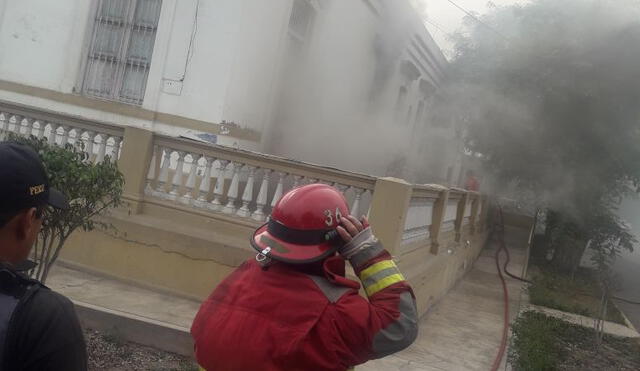 Incendio en oficinas del hospital Víctor Larco Herrera