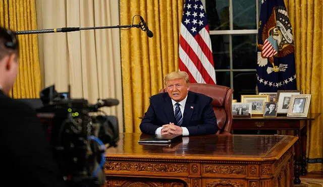 Donald Trump ofreció el miércoles un mensaje a la nación desde el Despacho Oval acerca del coronavirus. Foto: EFE