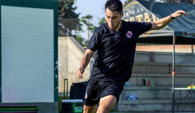 Rodrigo Cuba debutó en el fútbol profesional con la camiseta de Alianza Lima. Foto: Instagram/Rodrigo Cuba