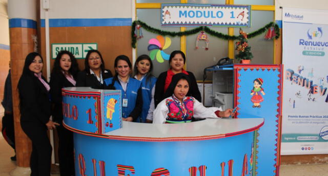 En Puno instalan módulo de atención para asegurados quechuahablantes.