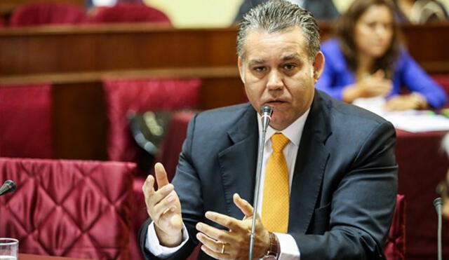 Comisión Lava Jato planea entrevistar al presidente en Palacio así como citar a Humala y Nadine