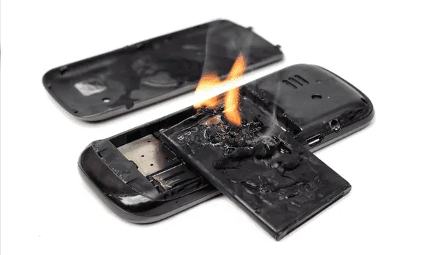 Te contamos por qué motivos podría terminar incendiándose la batería del móvil. | Foto: Shutter