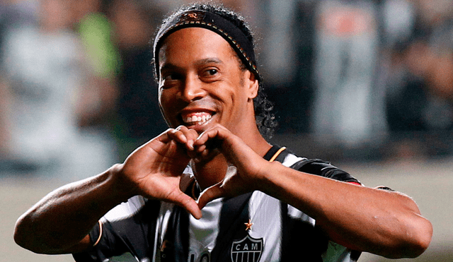 Ronaldinho se retira oficialmente del fútbol