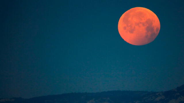 Increíbles imágenes de cómo se vio la Superluna de sangre de lobo en el mundo [FOTOS]