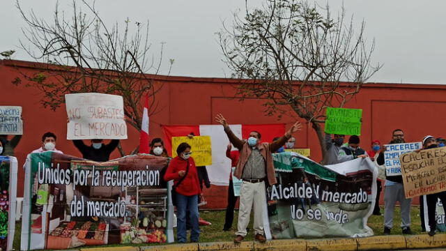 Protesta de comerciantes en mercado de San Isidro /Créditos: Deysi Portuguez/ URPI-GLR