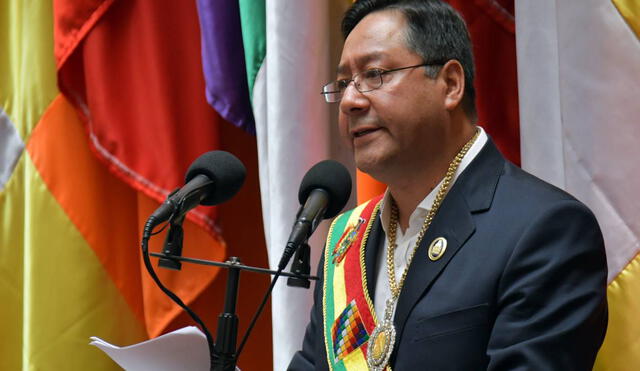 Luis Arce da su discurso como nuevo presidente de Bolivia. Foto: AFP