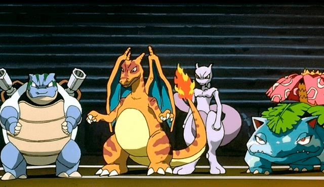 Mewtwo crea el clon de Charizard, Blastoise y Venusaur en la película de Pokémon.