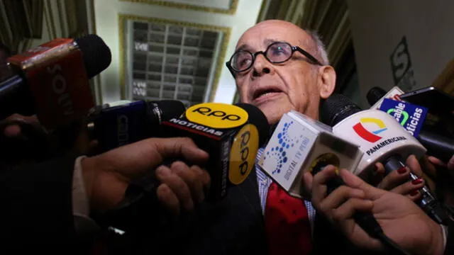 Canciller Ricardo Luna irá al Congreso por situación de Venezuela