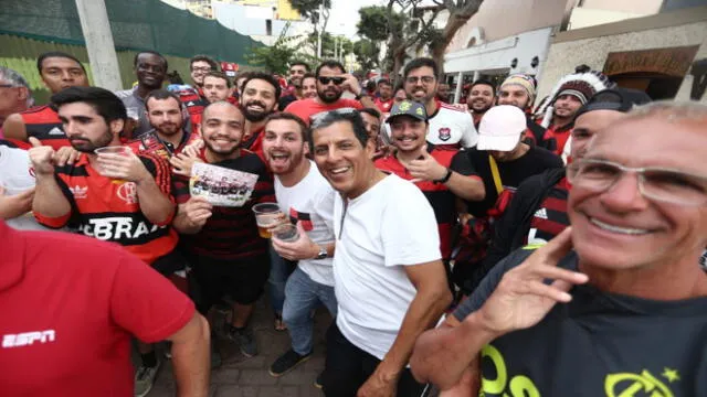 Hinchas de Flamengo en Lima siguen celebrando la obtención de la Copa Libertadores [FOTOS Y VIDEO]
