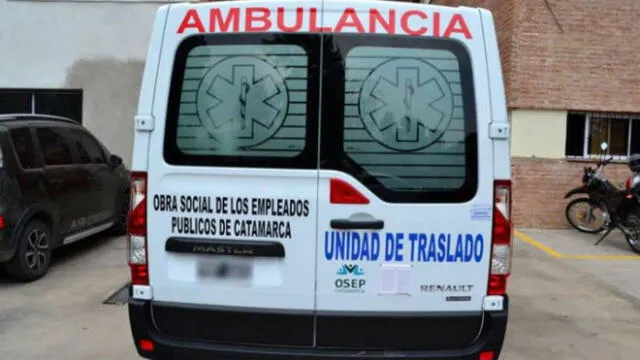El hombre se subió a una ambulancia tras ser notificado. Fuente: Radio Mitre.