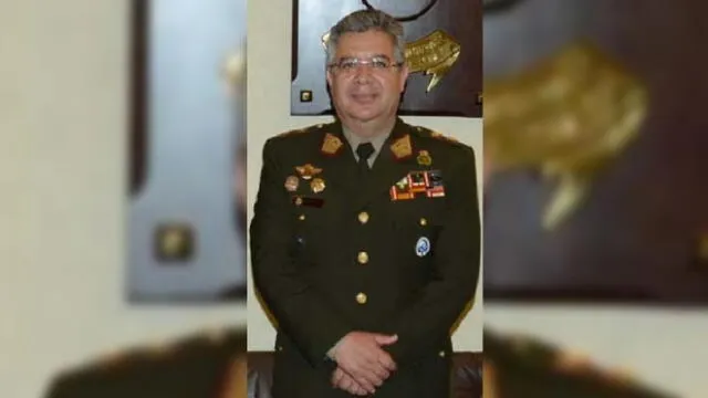 Pasan al retiro por renovación a dos generales de División de la promoción de Humala