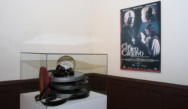 Exposición de cine peruano.