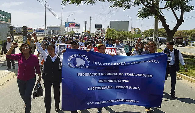 Trabajadores del sector Salud protestan por pago del bono de emergencia
