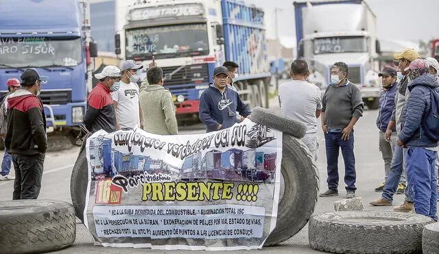 PARO DE TRANSPORTISTAS DE CARGA PESADA 