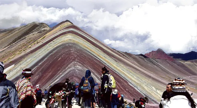 En Cusco, montaña de 7 colores se mantiene intangible 