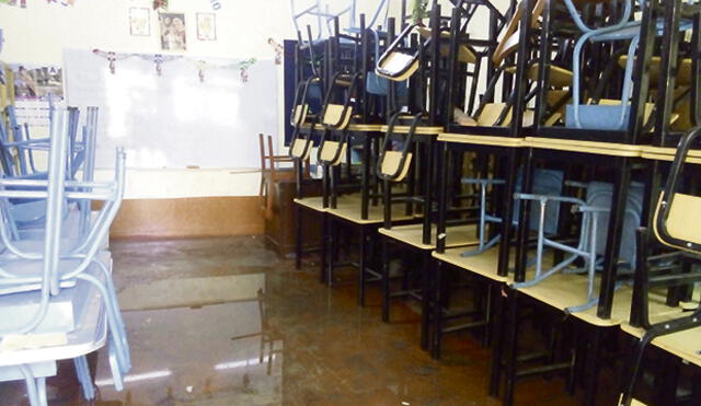 Hallan aulas inundadas y riesgo eléctrico en colegio República Argentina