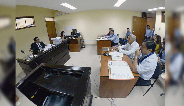 Decisión judicial. Anselmo Lozano y Enrique Maeda asistieron a la audiencia en el Octavo Juzgado Unipersonal.