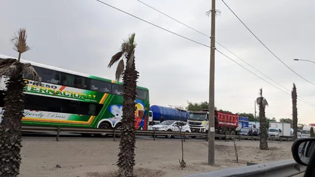 Reportan congestión vehicular en la autopista Ramiro Prialé